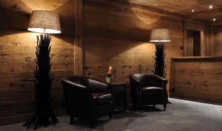 Hotel Lobby Saanenmöser